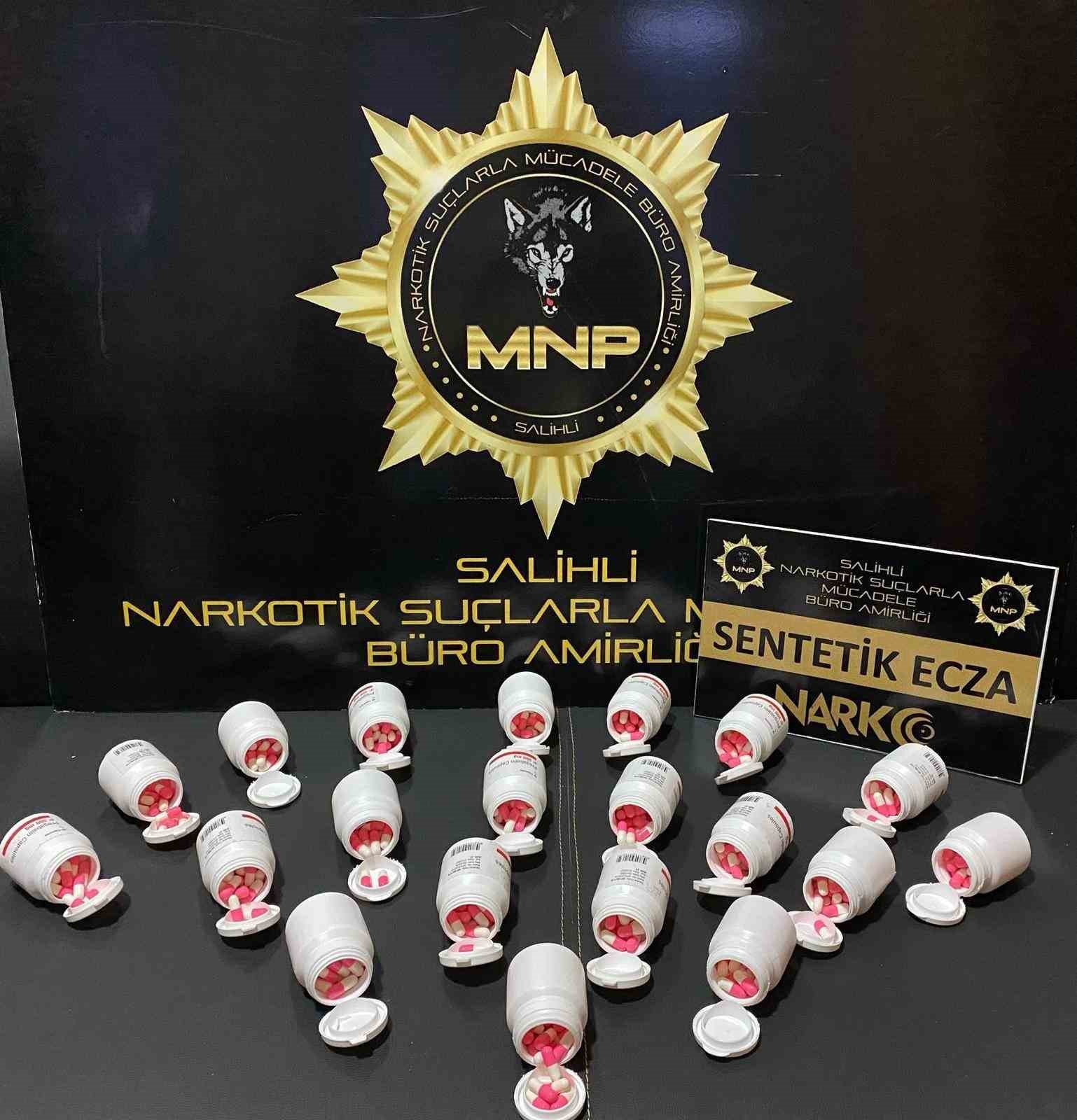 Salihli polisinden zehir tacirlerine darbe