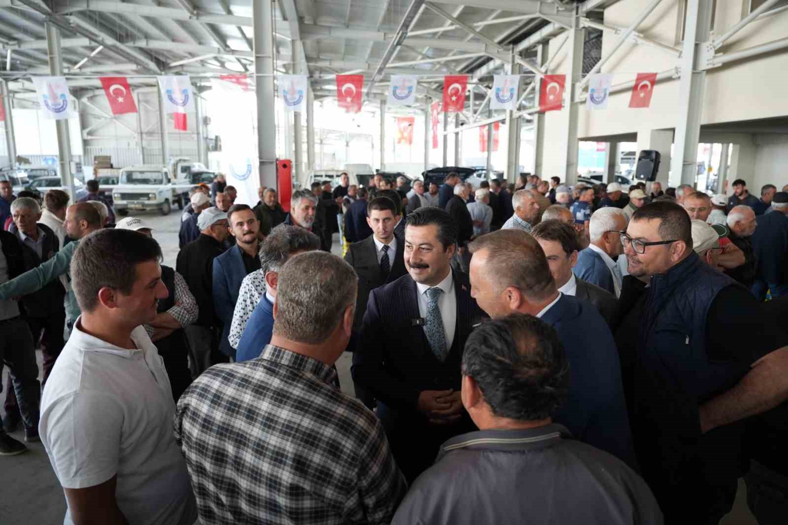 Yenişehir Belediyesi’nden çiftçiye tarihi destek