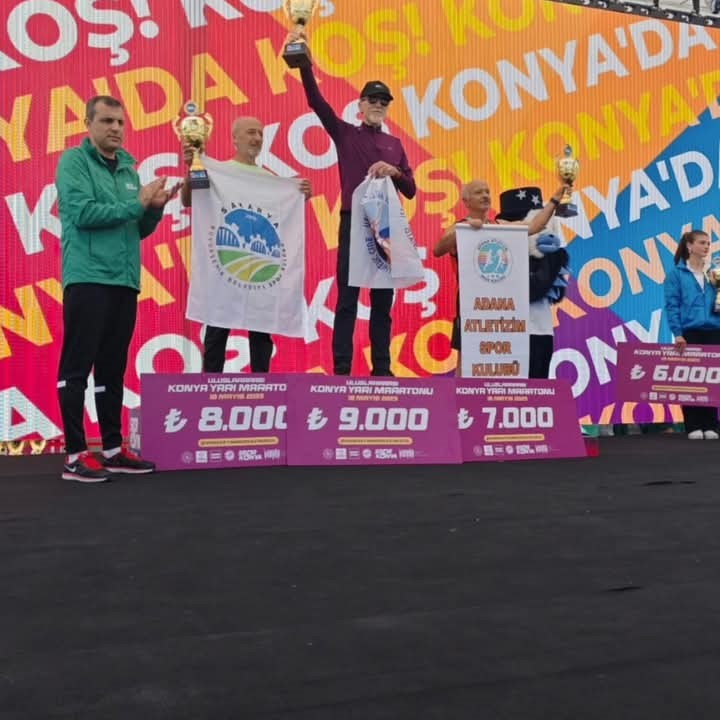 Sakarya Büyükşehir sporcuları madalya kürsüsünü boş bırakmıyor