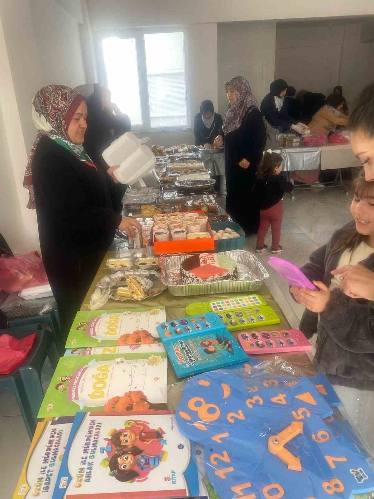 Yozgat’ta, Kudüs ve Filistin’e destek amacıyla hayır çarşısı kuruldu