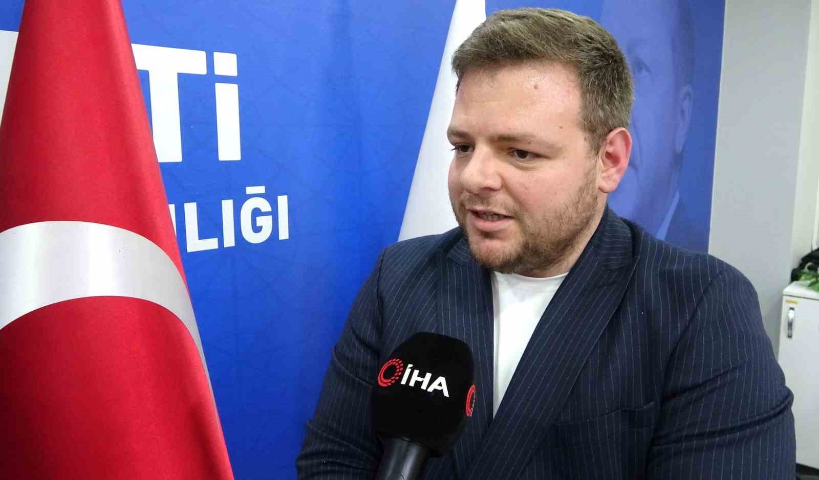 AK Parti Kütahya İl Gençlik Kolları Başkanlığının yeni yönetimi açıklandı