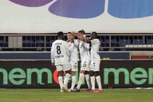 Trendyol Süper Lig: Kasımpaşa: 1 - Trabzonspor: 0 (İlk yarı)