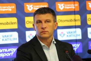 Sergej Jakirovic: "Ana hedefimiz olan ligde kalma adına çok önemli bir adım attık"
