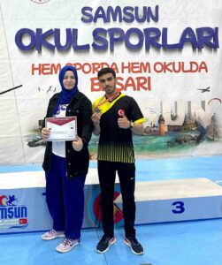 Elazığlı sporcu bilek güreşinde Türkiye 2’ncisi oldu