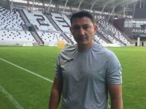 Elazığspor Teknik Direktörü Fırat Gül: "Şehrin beklentisinin farkındayız"