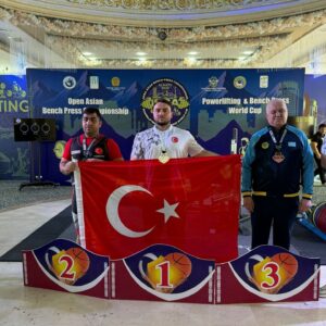 Görme Engelliler Dünya Kupası’nda 165 kiloyla şampiyon oldu