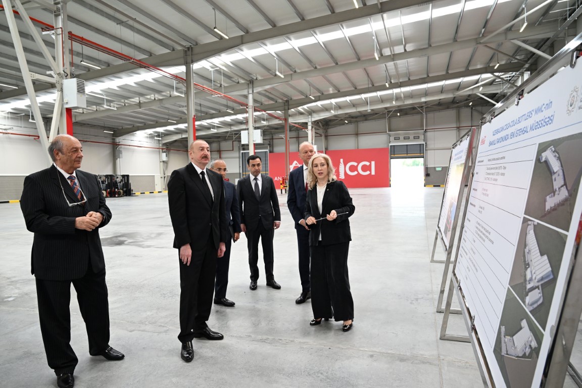 Coca-Cola İçecek’in, Azerbaycan’daki ikinci fabrikası Cumhurbaşkanı Aliyev’in katıldığı törenle açıl