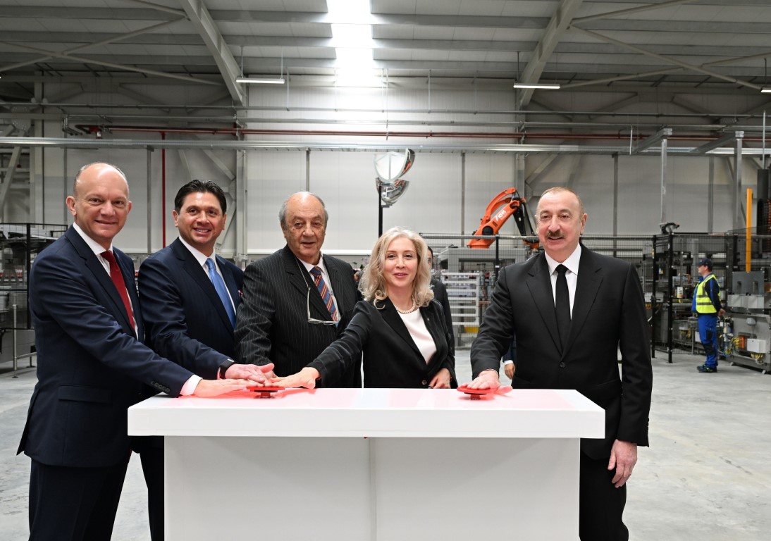 Coca-Cola İçecek’in, Azerbaycan’daki ikinci fabrikası Cumhurbaşkanı Aliyev’in katıldığı törenle açıl