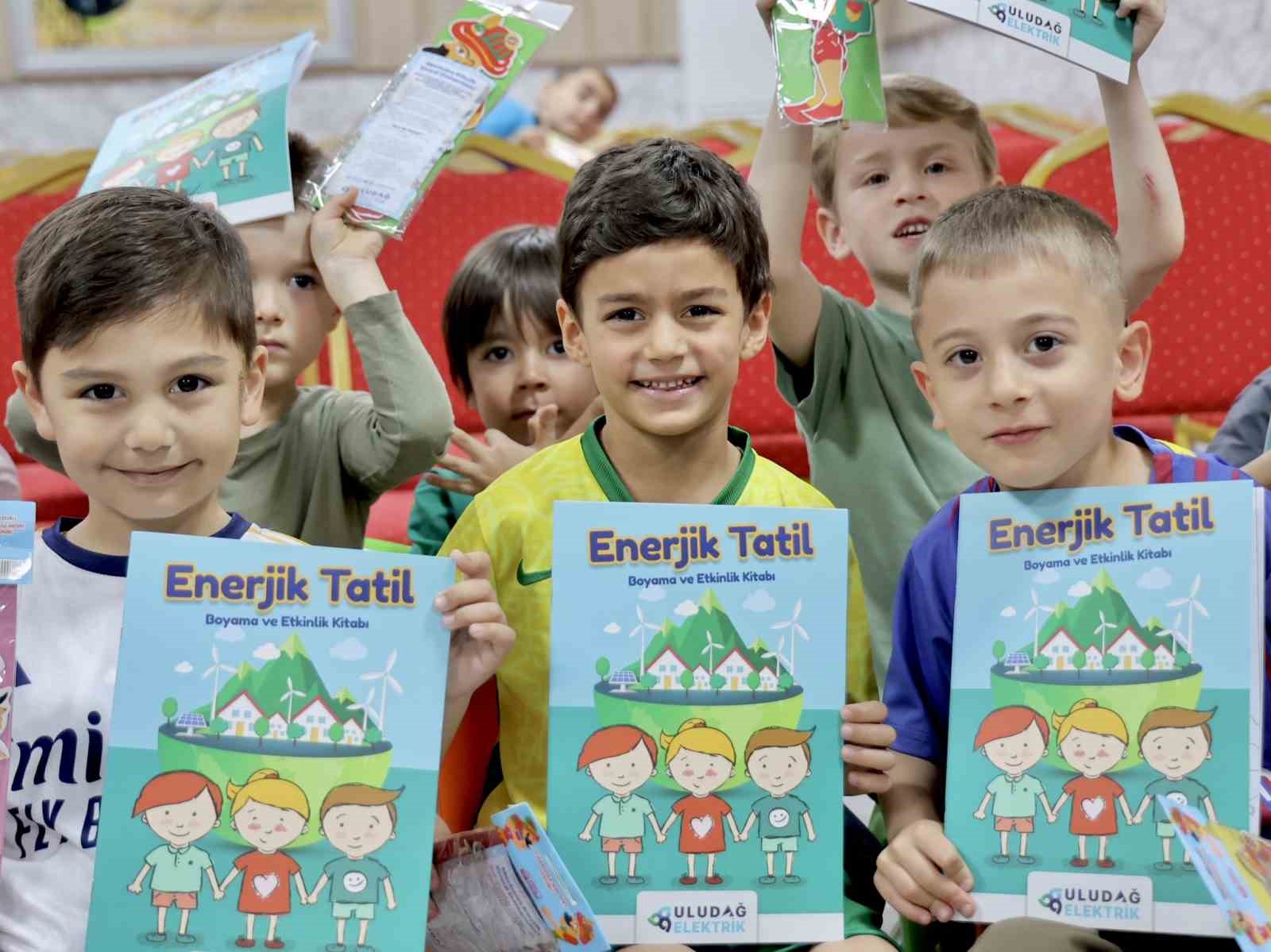 Karagöz gölge oyunu ile çocuklara enerji tasarrufu dersi