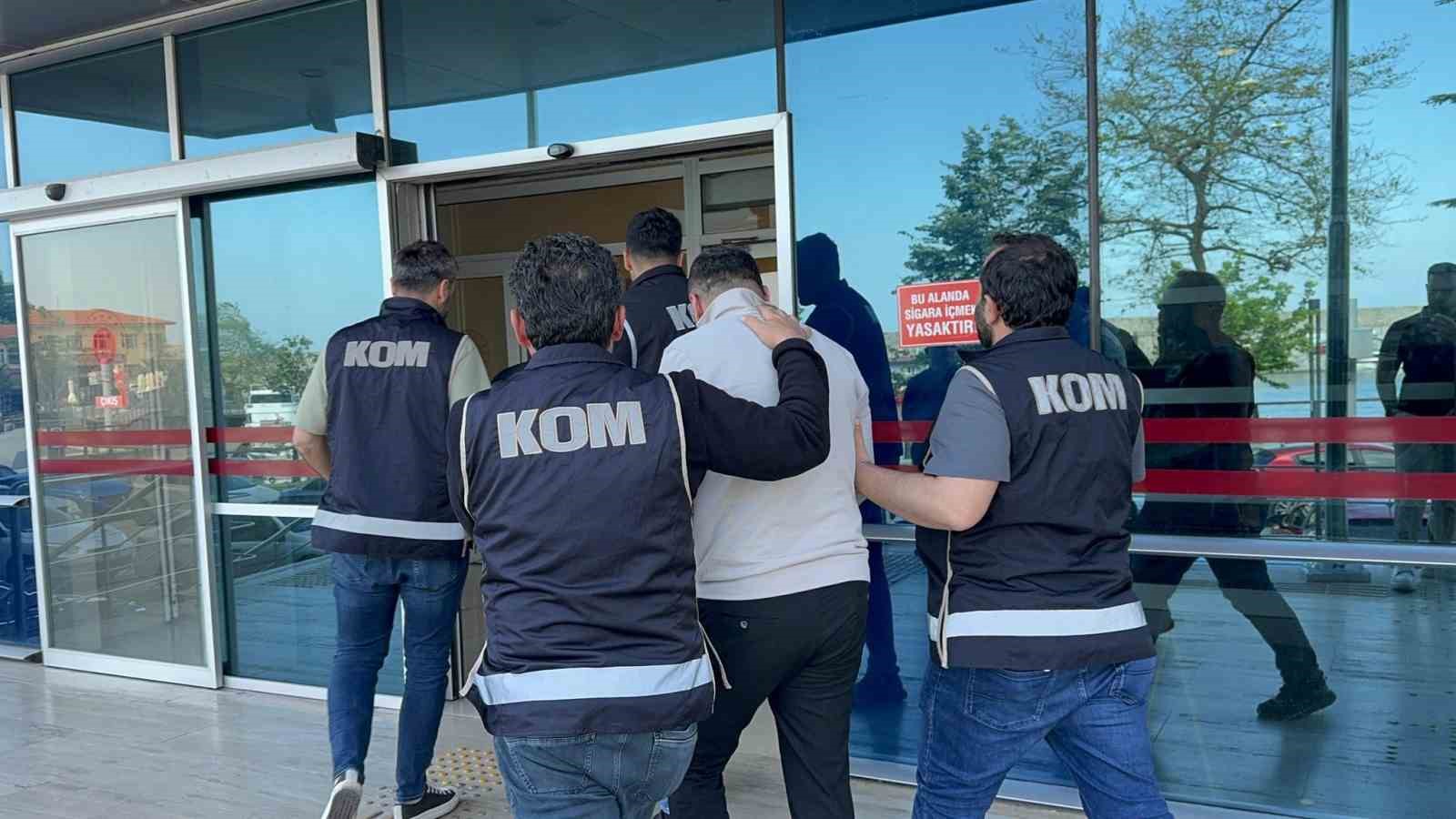 Zonguldak’ta ruhsatsız silah operasyonu; 2 kişi adli kontrolle serbest bırakıldı
