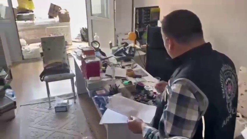 Casus kamera ile Karabük’ten Türkiye’yi izleyip, 55 bin görüntü toplamış
