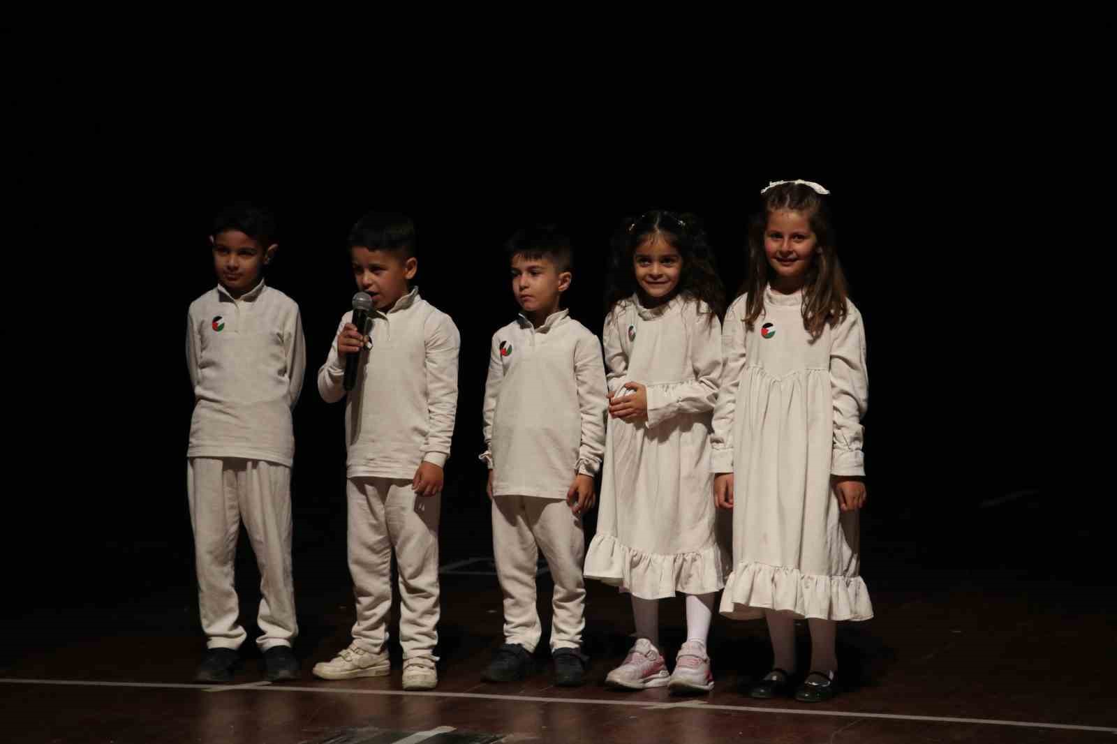 Uşak’ta Kur’an Kursları yıl sonu kapanış programları düzenlendi