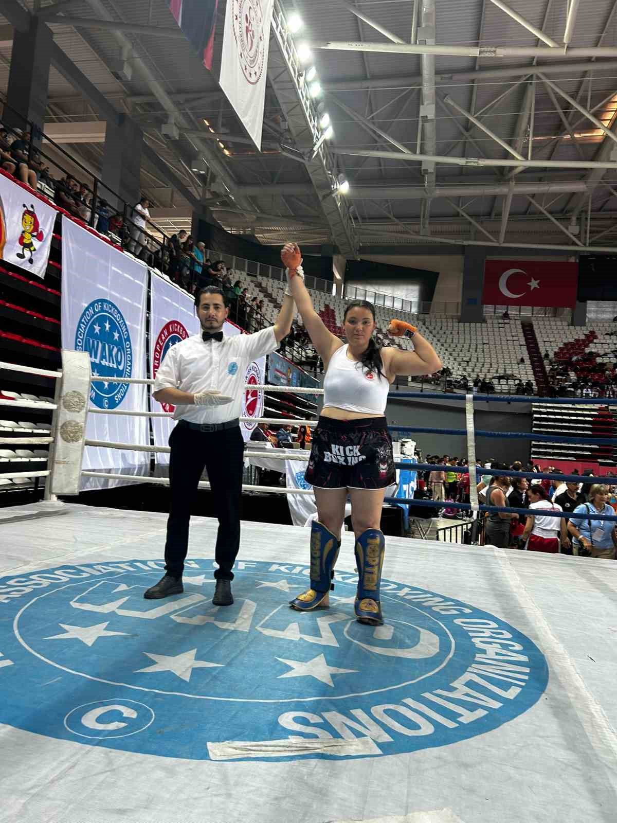 Sökeli 3 genç sporcu Dünya Kupası’ndan madalyayla döndü