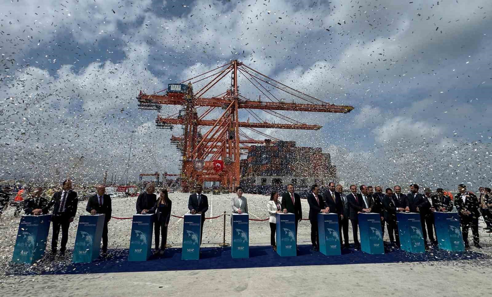 Mersin Limanı’nın genişleme projesinin ilk etabı törenle açıldı