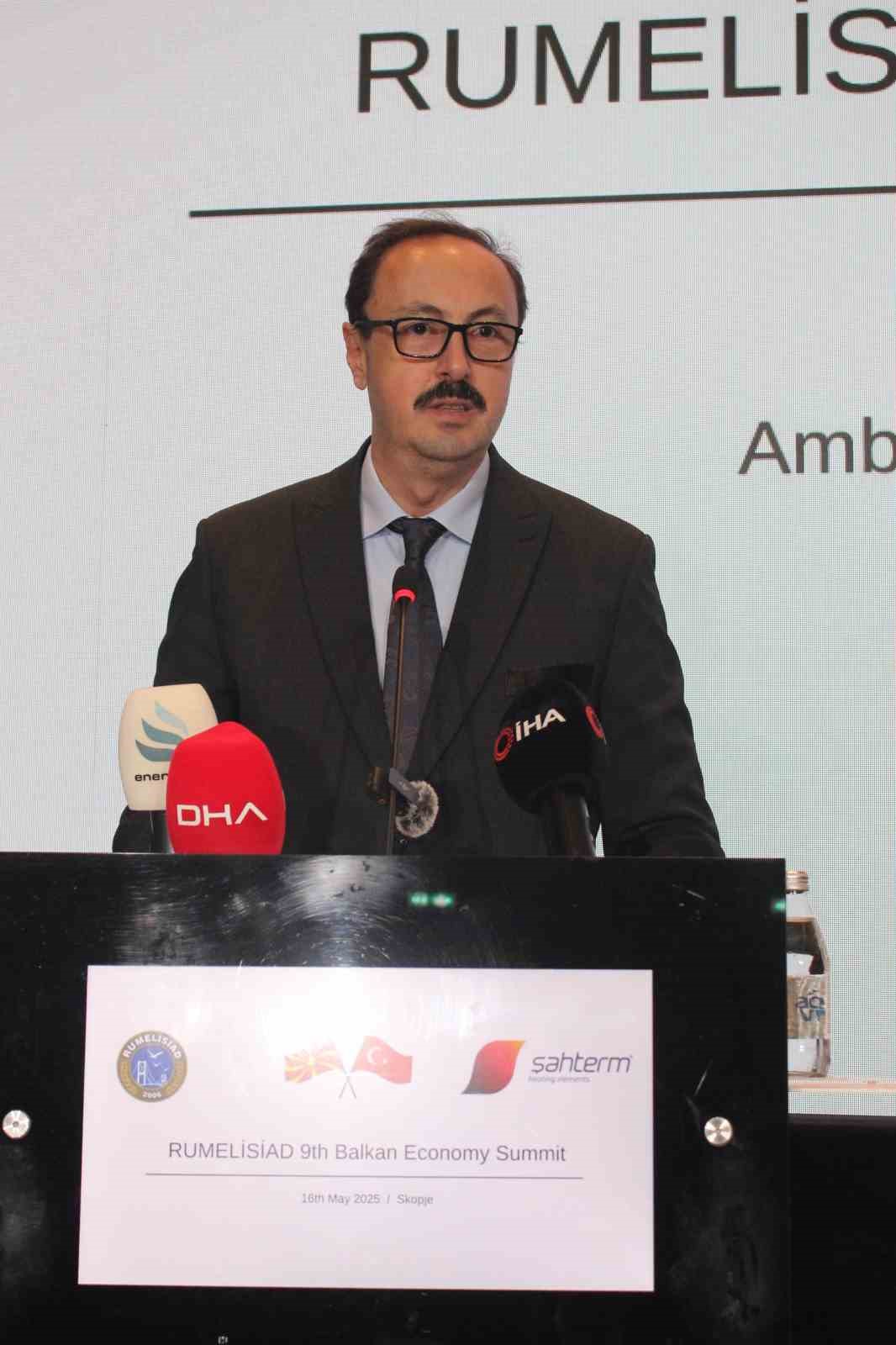 Türk iş adamlarından Makedonya çıkarması