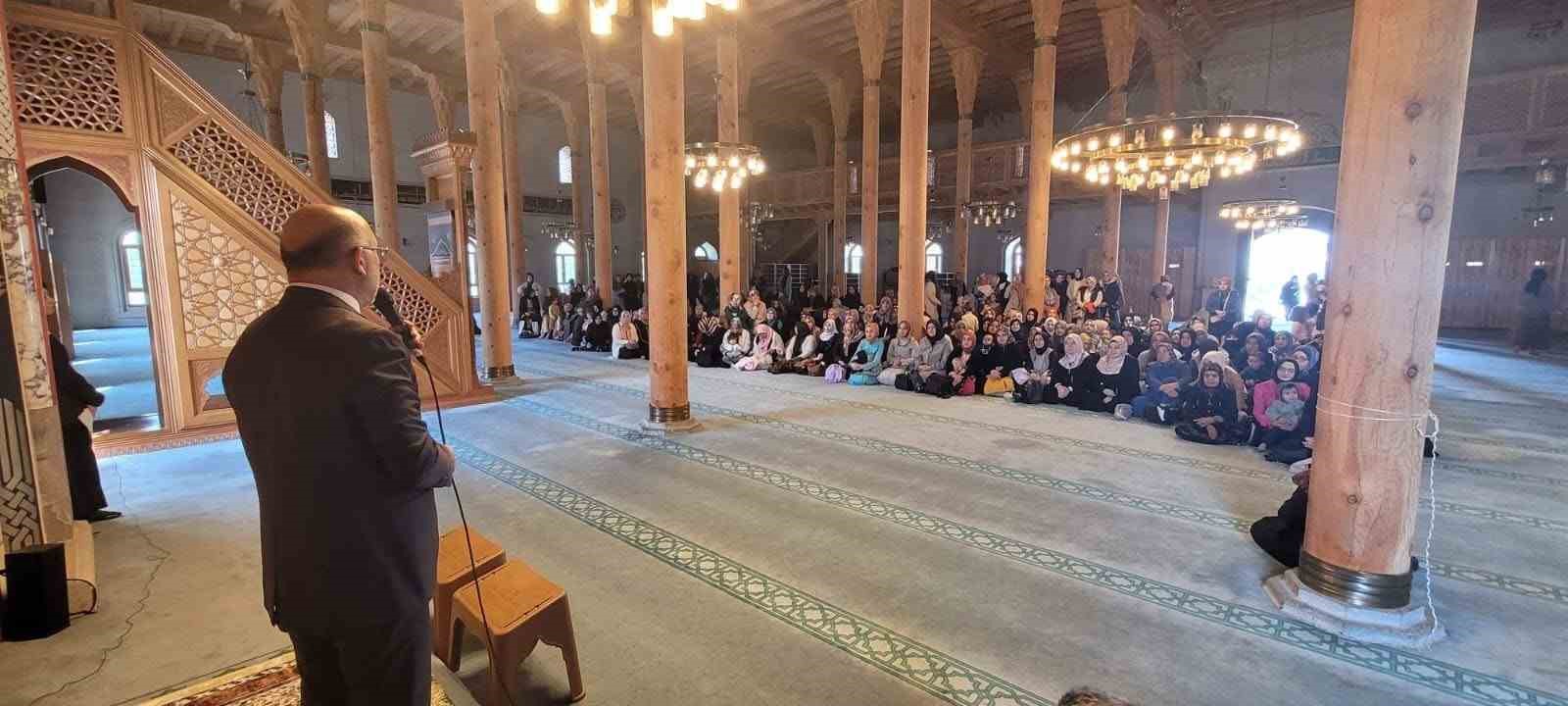 Afyonkarahisar’da Kur’an Kursları yıl sonu kapanış programları düzenlendi