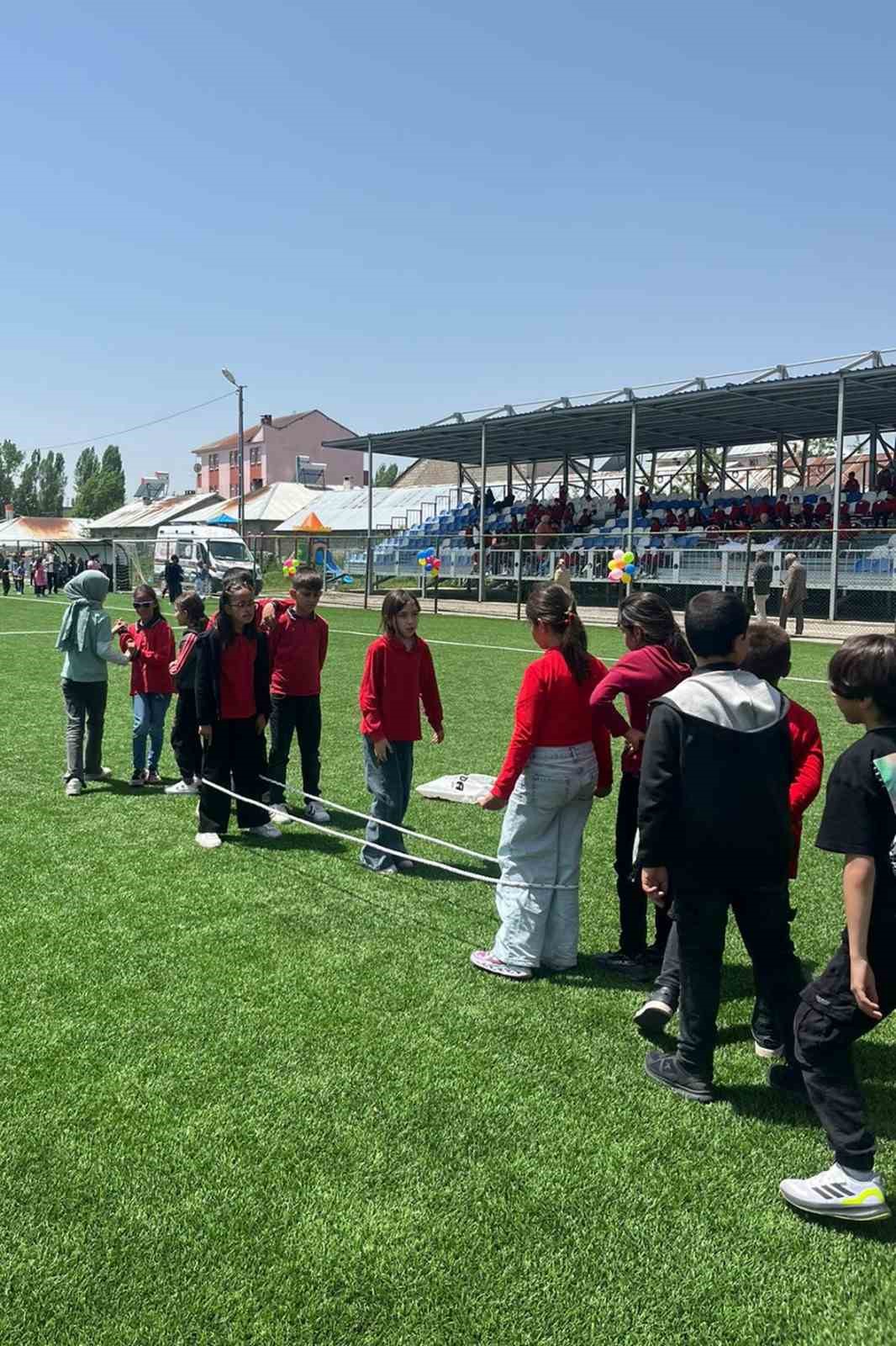 Eleşkirt’te Hayat Boyu Öğrenme şenliği etkinliği
