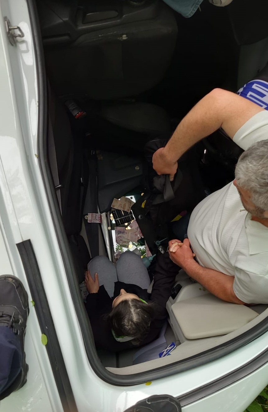 Trabzon’da dolmuş şarampole yuvarlandı: 5 yaralı