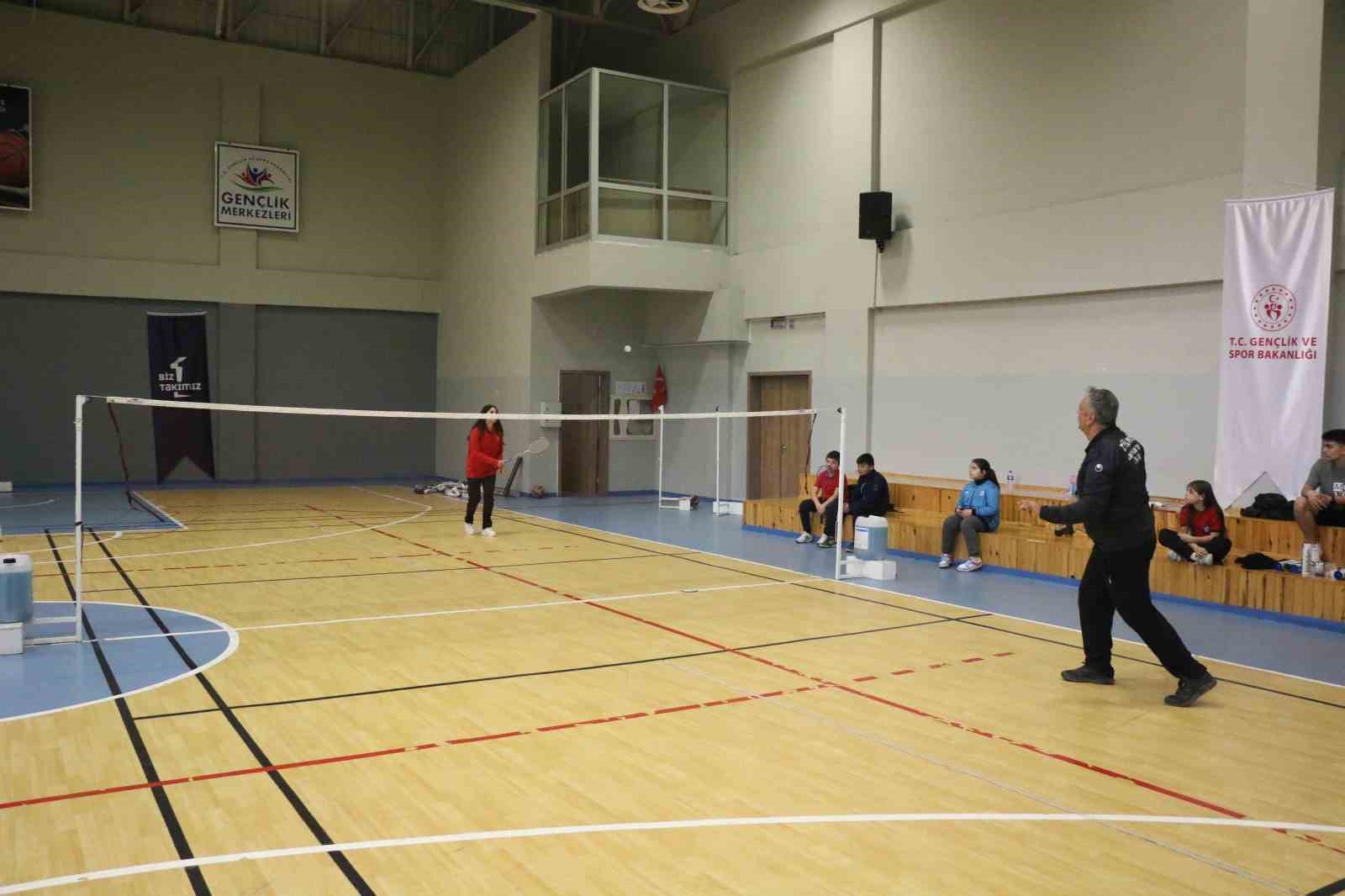 Badmintonda Avrupa 3.’sü olan Halenur Küçüksevgili’nin hedefi olimpiyatlar