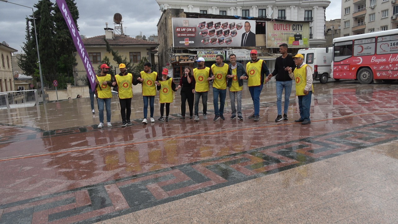 Kilis’te 1 Mayıs halaylarla kutlandı