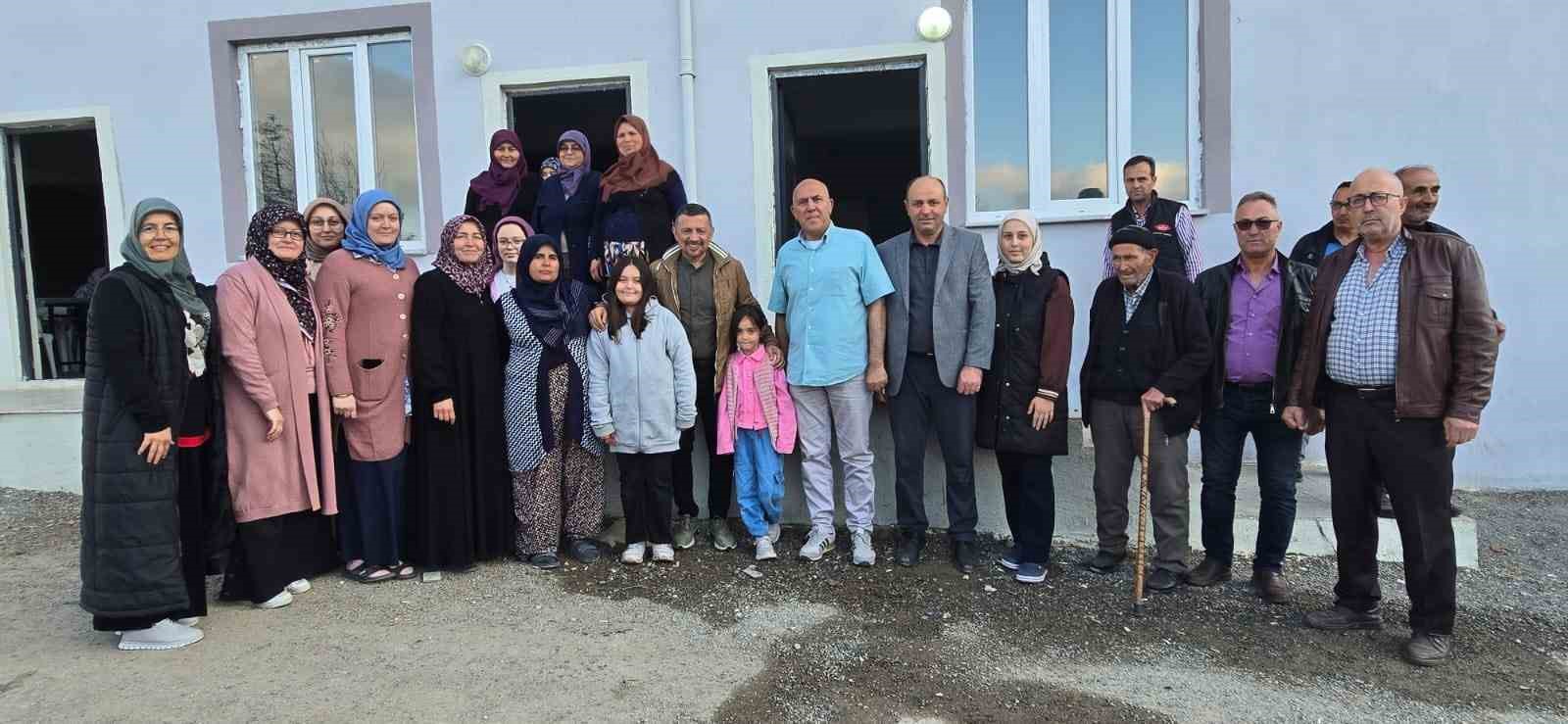 MHP Kütahya Milletvekili Erbaş, Karaağıl köyünü ziyaret etti