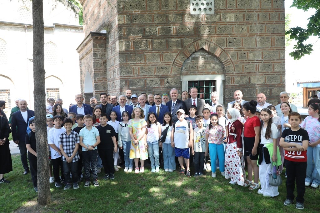İshak Paşa, vefatının 538. yılında rahmetle anıldı