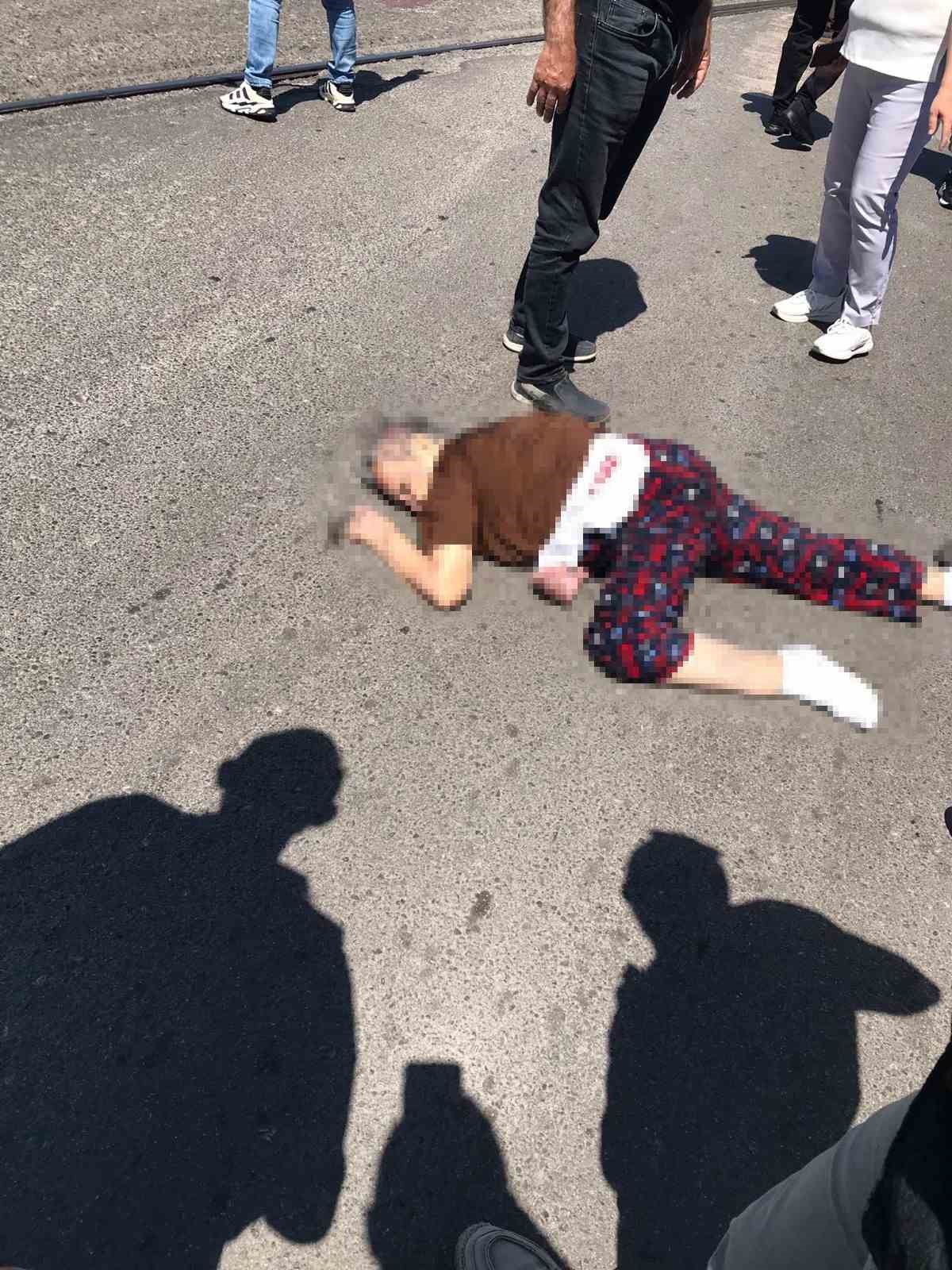 Zonguldak çevre yolunda feci kaza; 80 yaşındaki yaya ağır yaralandı