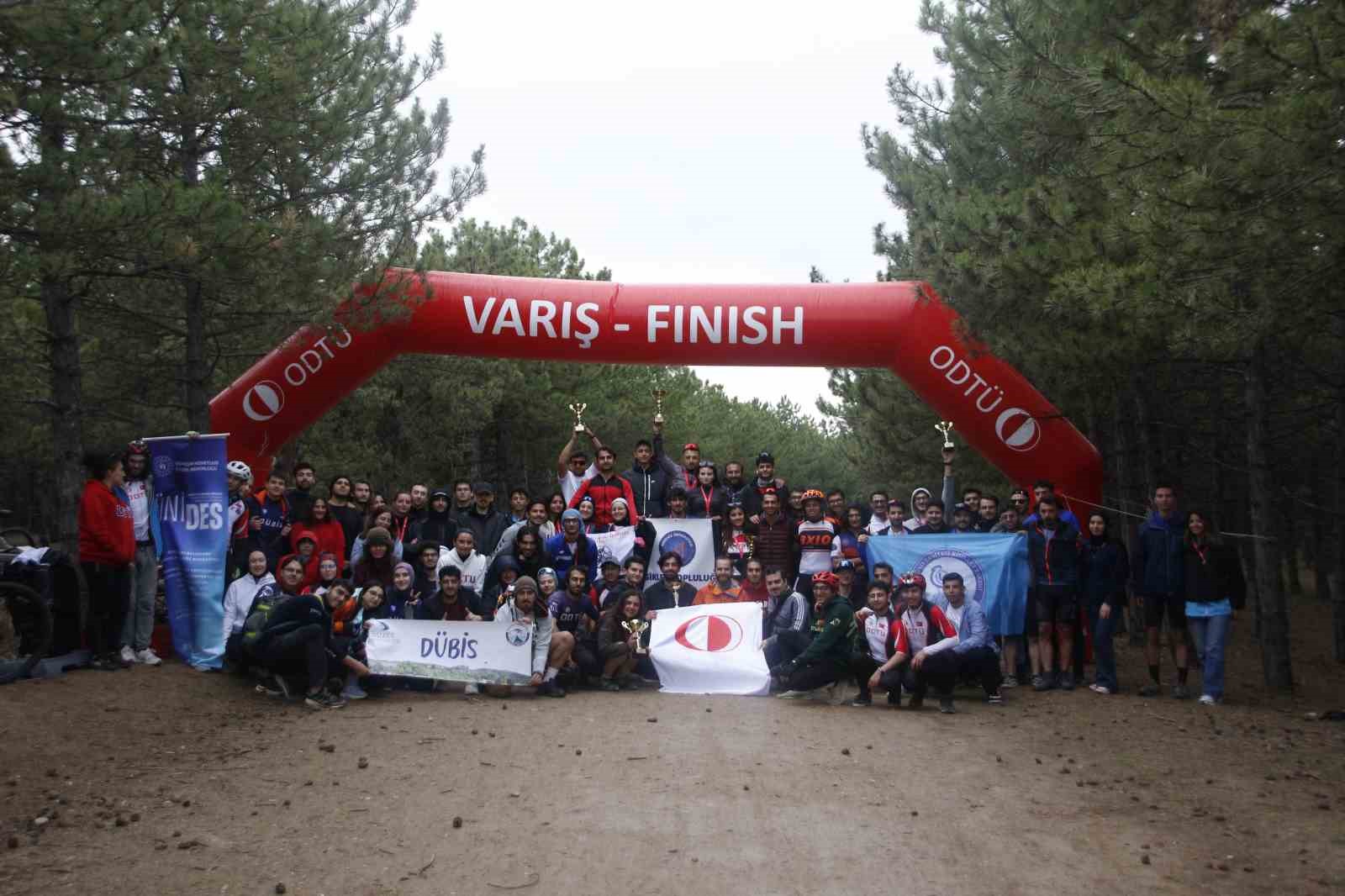Dağ bisikleti yarışında büyük başarı