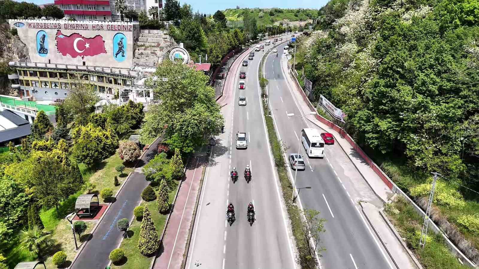 Temsili asker uğurlama konvoyu duygulandırdı