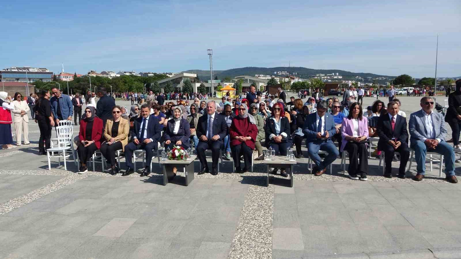 Bakan Yardımcısı Yenigün, Büyük Aile Festivali’ne katıldı