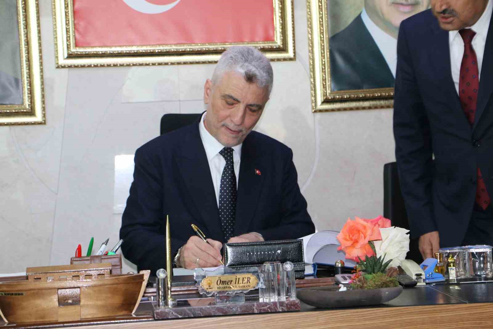 Ticaret Bakanı Bolat, Diyarbakır’da bir takım ziyaretlerde bulundu