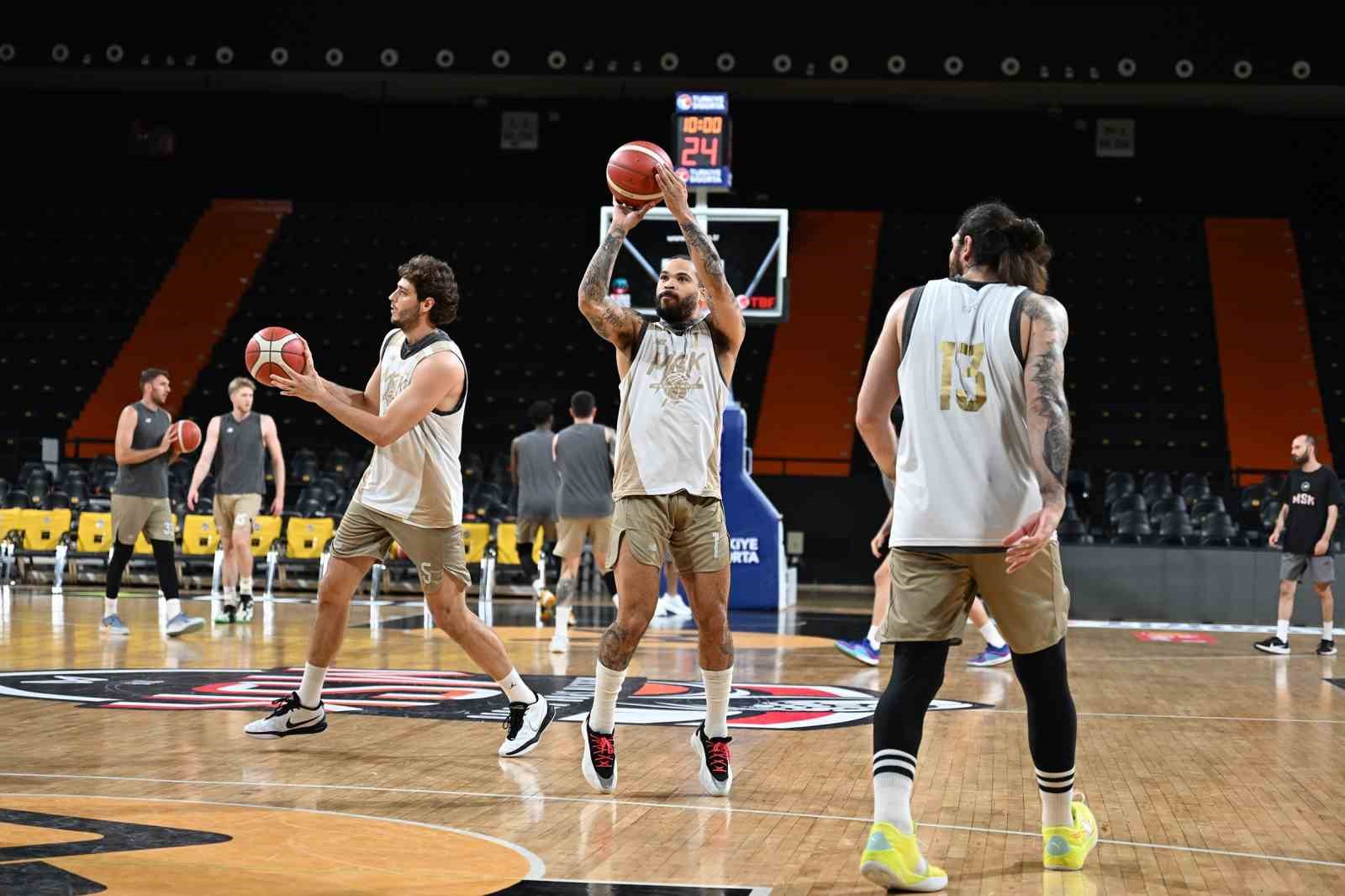 MSK, play-off inadını sürdürüyor