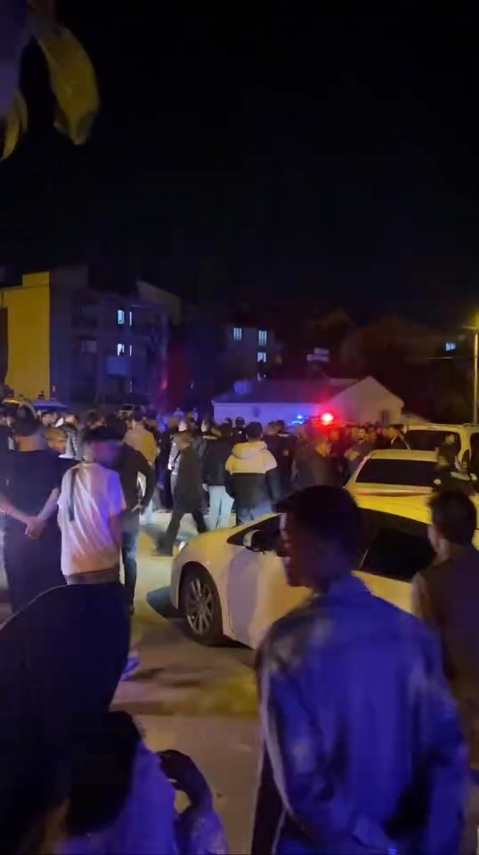 Çocukların kavgasına aileler de karıştı: 2 yaralı