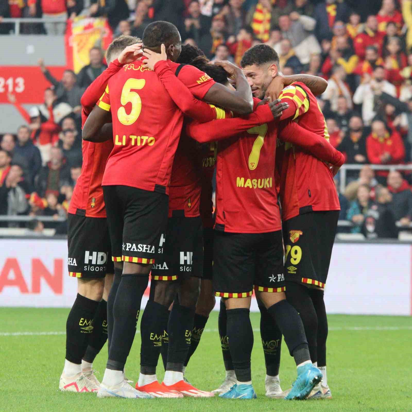 Göztepe, iç sahada ligin en iyi 3 takımından birisi