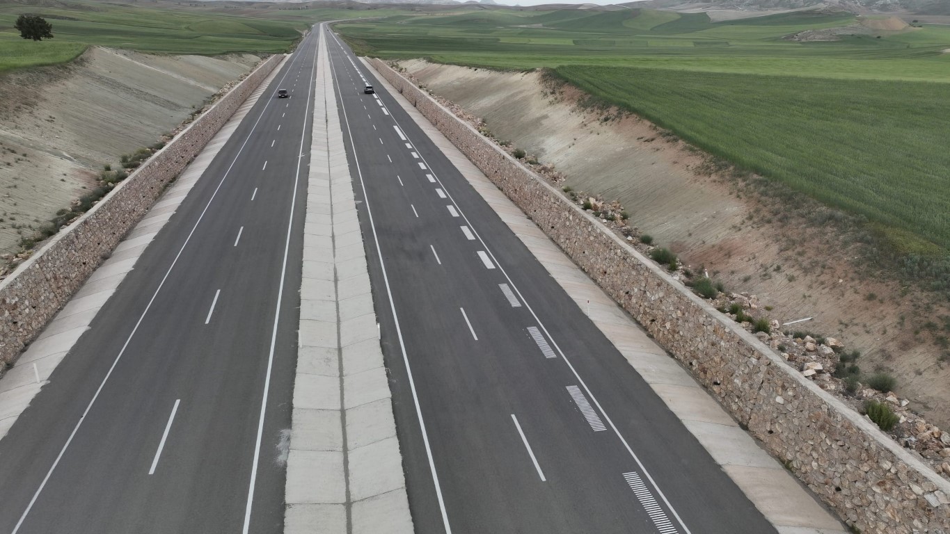 Karayollarında müzikli uyarı işareti uygulaması