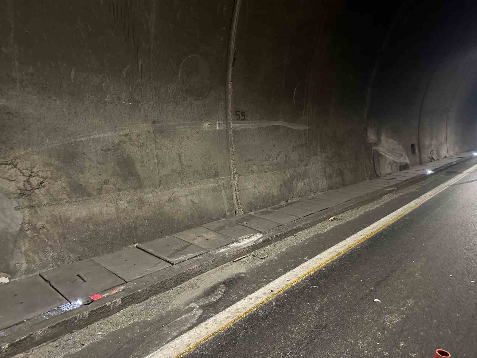 Erkenek  tünelinde trafik kazası: 1 yaralı