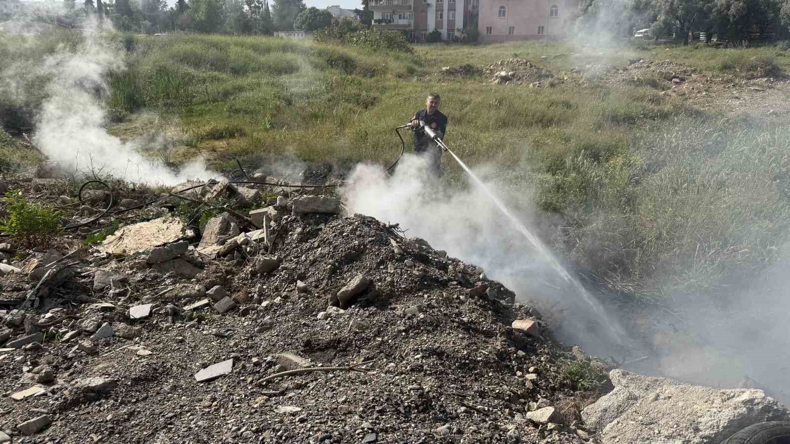 Gazipaşa’daki otluk yangını büyümeden söndürüldü
