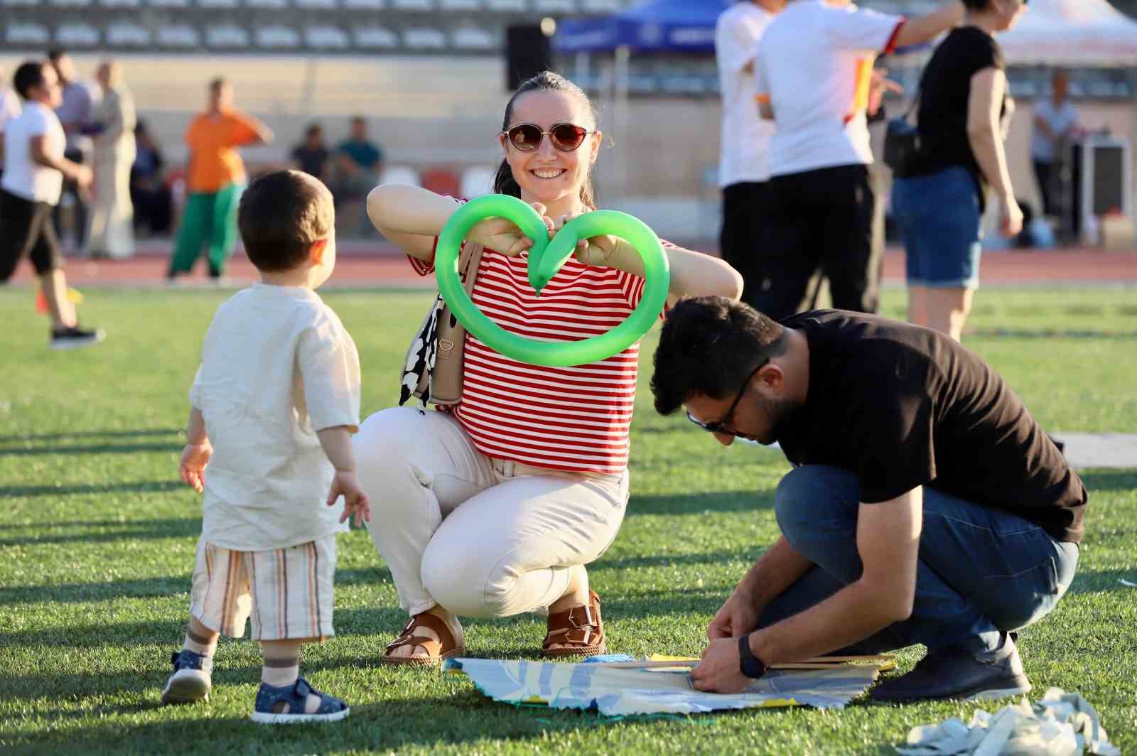 Denizli’de aileler ‘Ailemiz Geleceğimiz’ etkinliğinde bir araya geldi