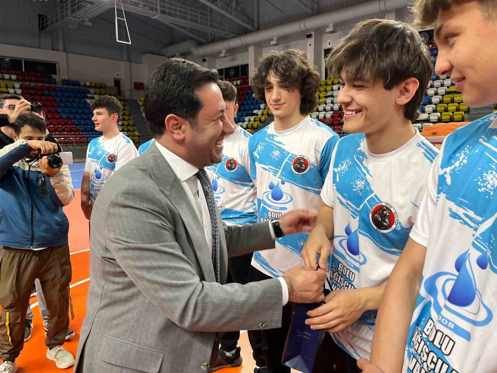 Şampiyon takıma coşkulu karşılama