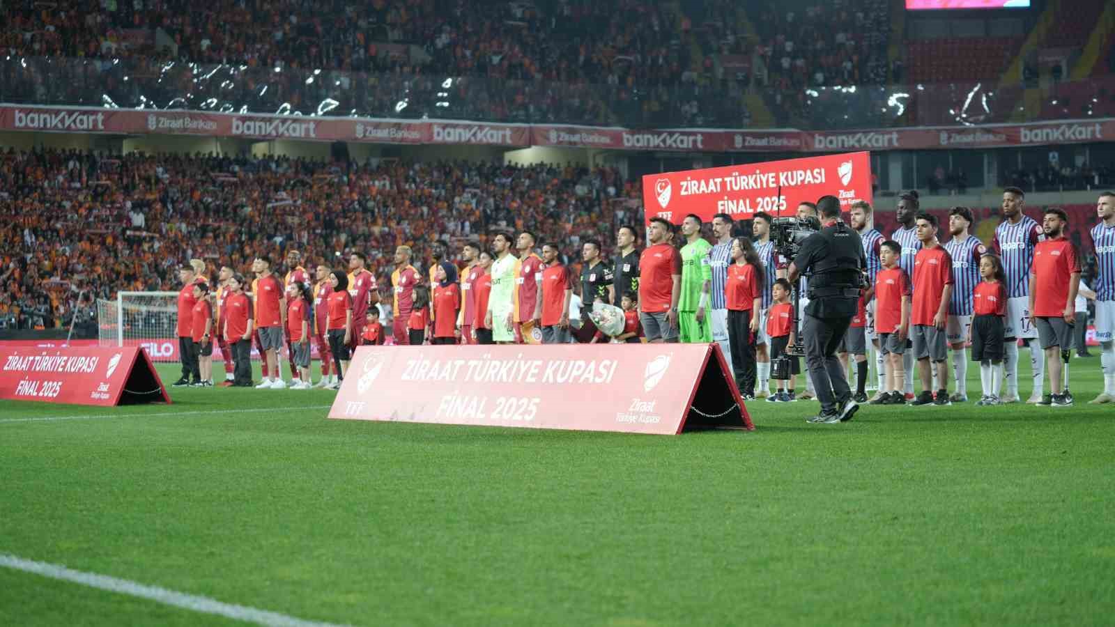 Türkiye Kupası finalinde Gaziantep Büyükşehir’den anlamlı seremoni