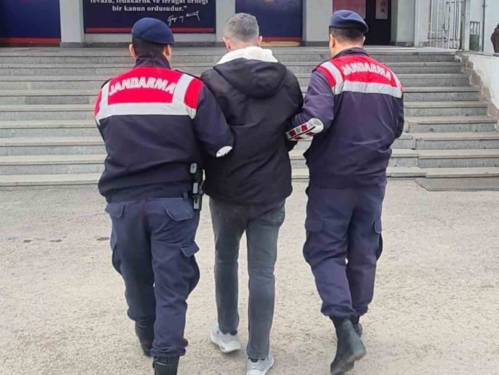 Kırıkkale’de çeşitli suçlardan aranan 2 hükümlü yakalandı