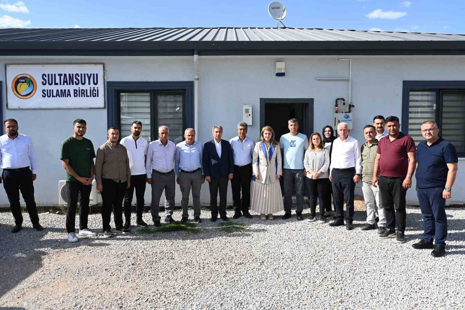 Milletvekili Ölmeztoprak, sulama birlikleri ve üreticilerle bir araya geldi