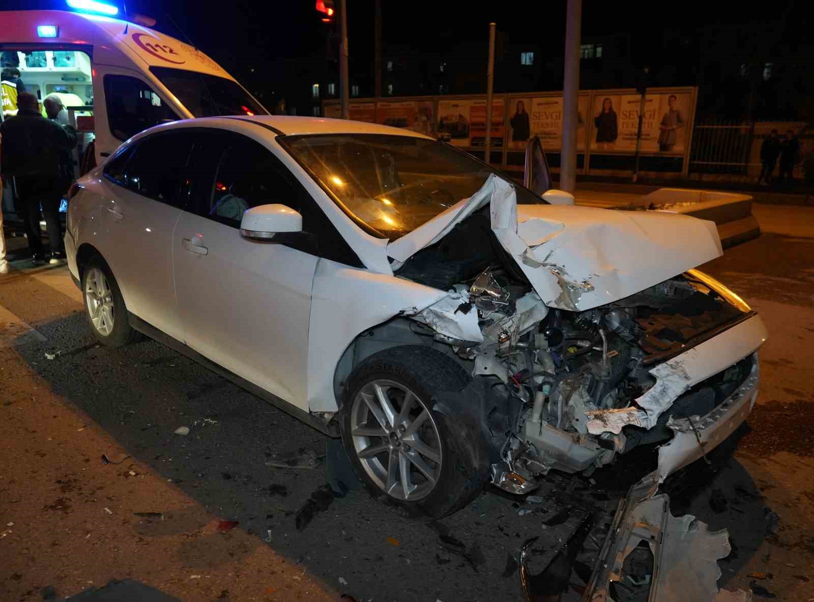 Kırıkkale’de zincirleme trafik kazası: 2 yaralı