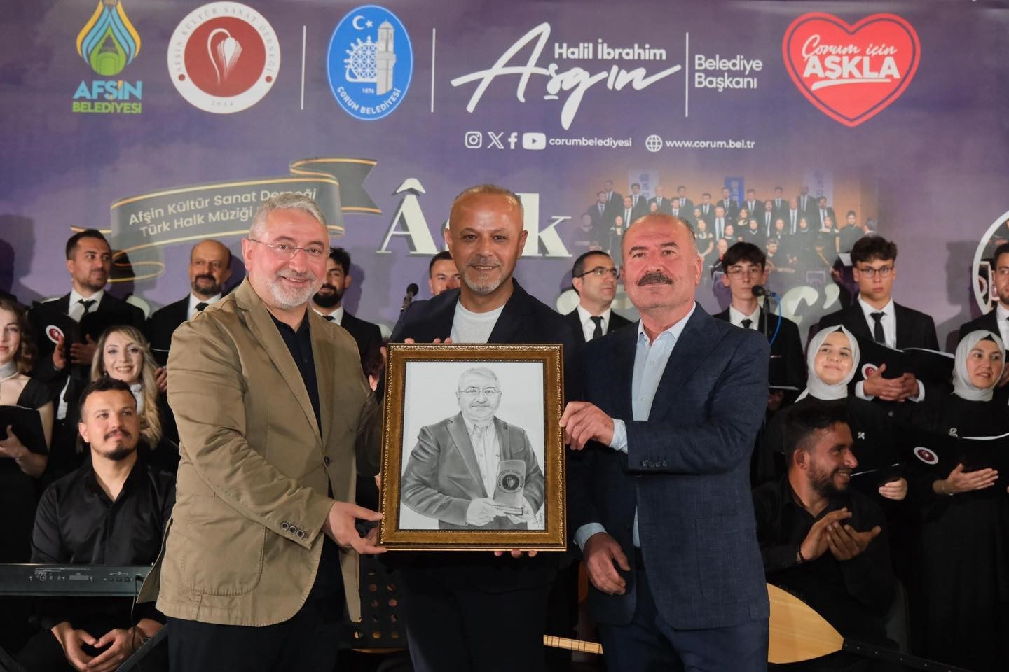 Çorum’da Aşık Mahzuni Şerif türkülerle anıldı