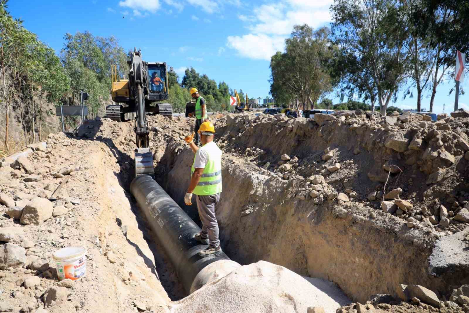 Bodrum’da sürekli patlayan su isale hatları değişiyor