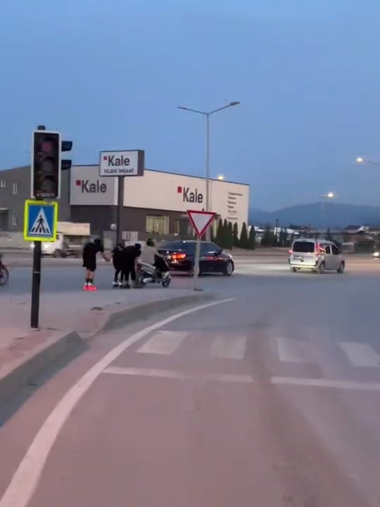 Patenli gençlerin tehlikeli yolculuğu kamerada