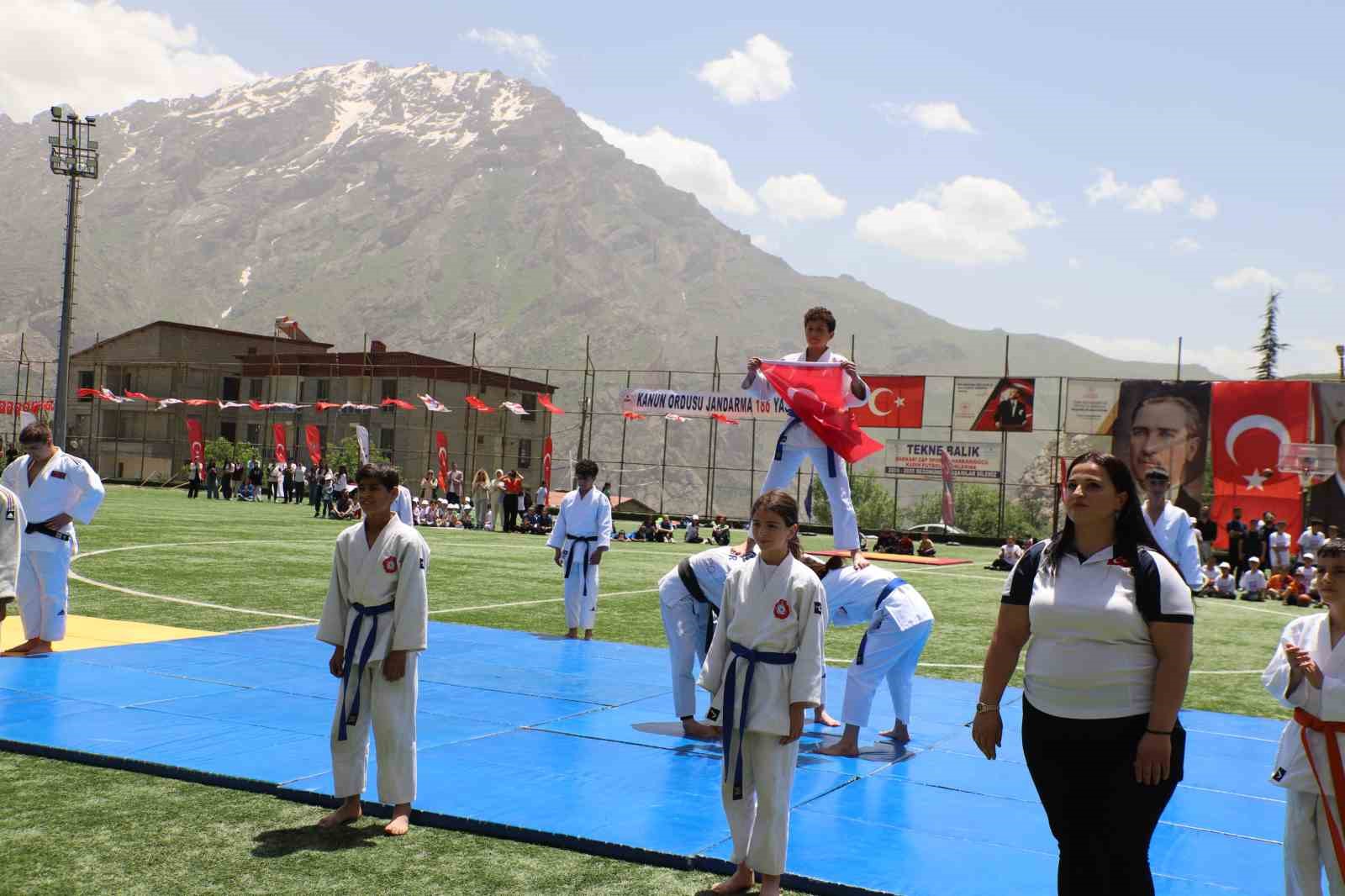 Hakkâri’de 19 Mayıs coşkusu