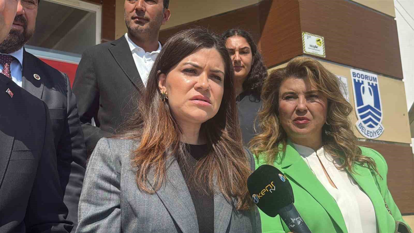 Bodrum’da meclis üyeleri kendilerine söz verilmediğini idda ederek salonu terk etti