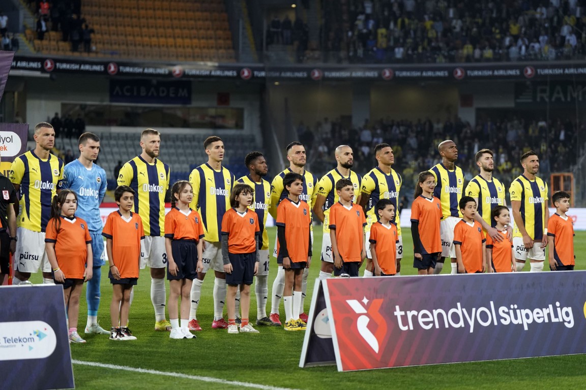Jose Mourinho’dan Başakşehir maçında 6 değişiklik