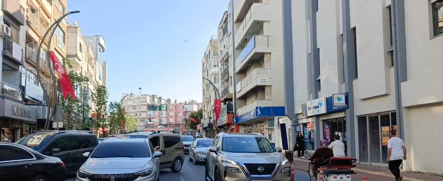 İzmir’de trafiğe kayıtlı araç sayısı 2 milyona yaklaştı